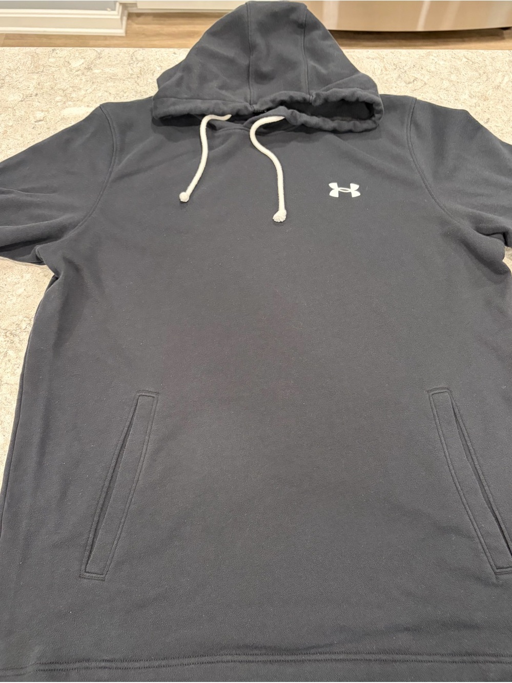 Under Armour Men’s Charcoal Hooded Pullover with Kangaroo Pockets-Large